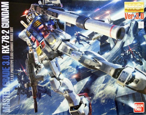 GUNDAM - Model Kit - Master Grade - RX-78-2 Gundam Ver 3.0 - 18 CM