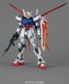 GUNDAM - Model Kit - Master Grade - Aile Strike Gundam - 18 CM
