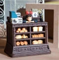 figurka KIKI'S DELIVERY SERVICE - Kiki Salesclerk - Diorama & Calendar 11cm