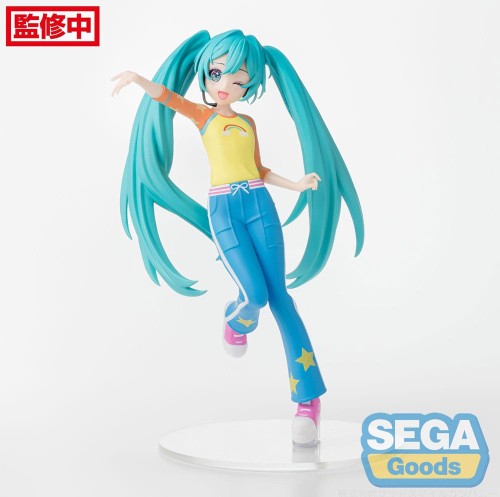 Figurka Hatsune Miku x Love and Berry Dress Up and Dance! Desktop x Decorate Collections PVC Statue Hatsune Miku Love Costume Ver. 17 cm