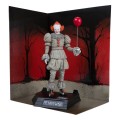 It: Welcome to Derry Movie Maniacs Figurka Pennywise (Gold Label) 16 cm McFarlane